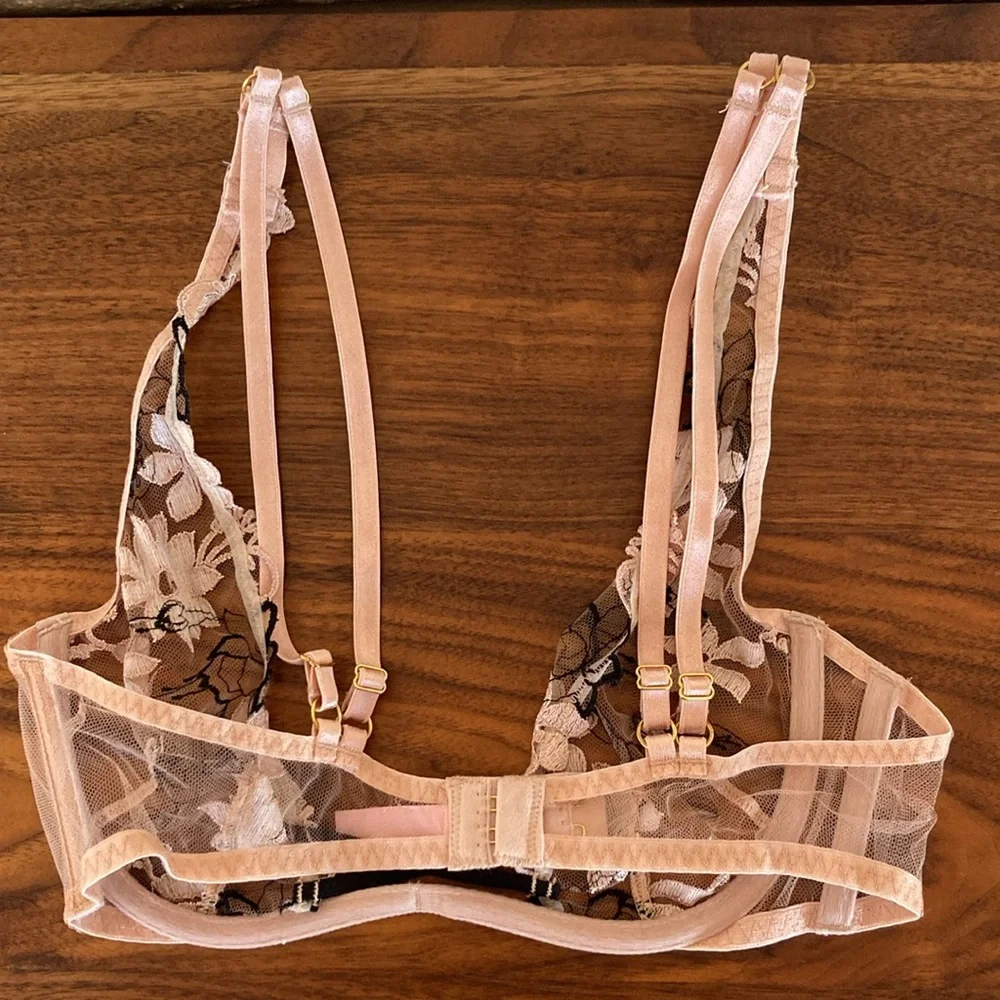 Agent Provocateur Peach and Black Lace Bra - Picture 3 of 7